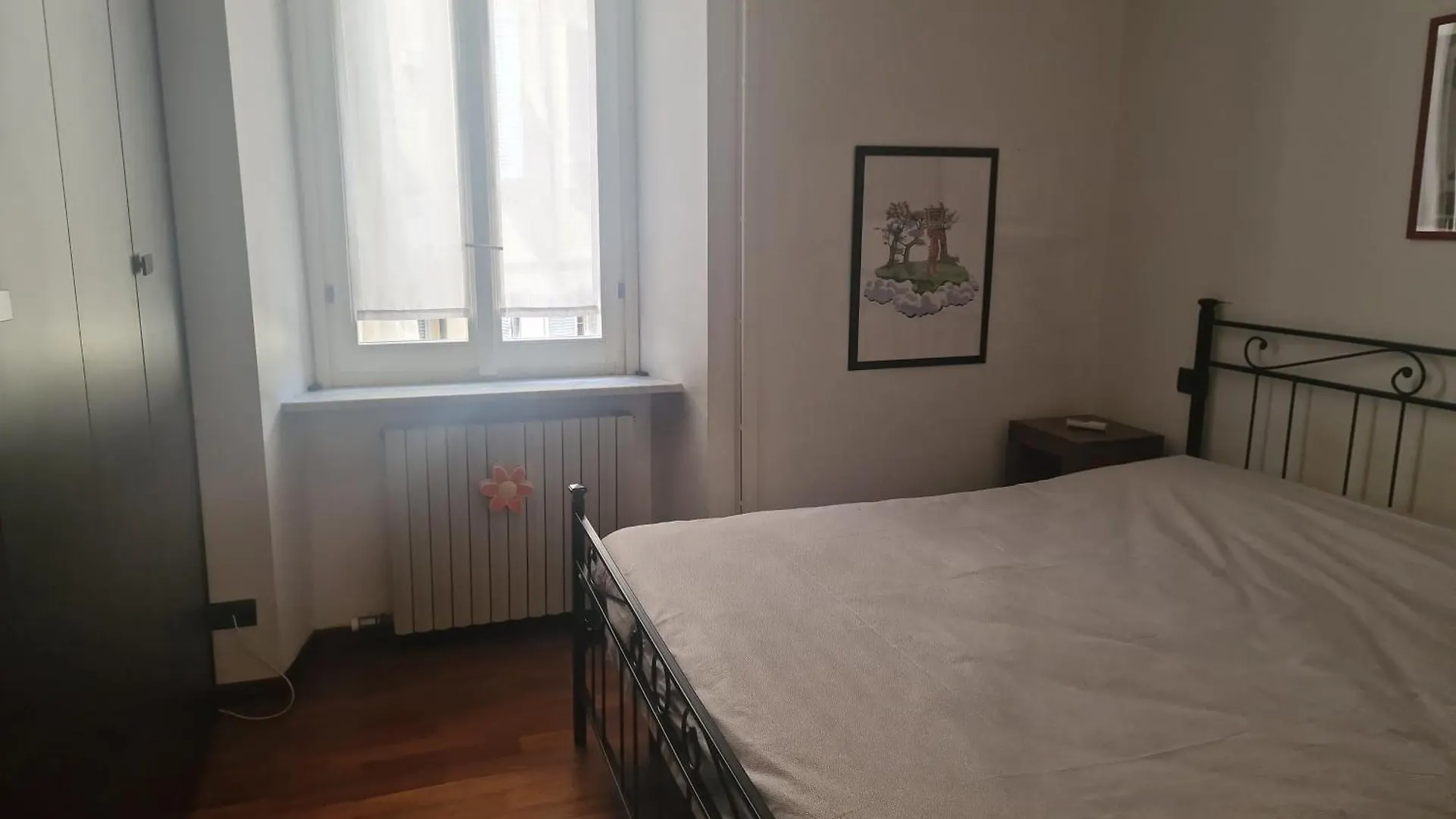 Sempione Orange Apartment Milan Italy
