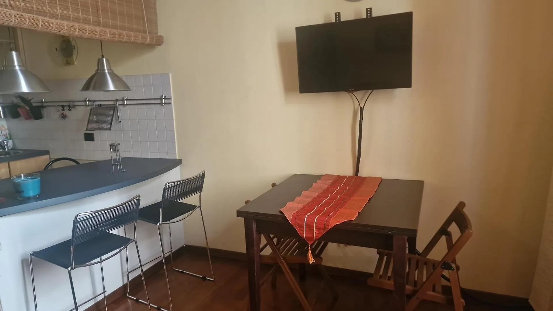 Sempione Orange Apartment Milan